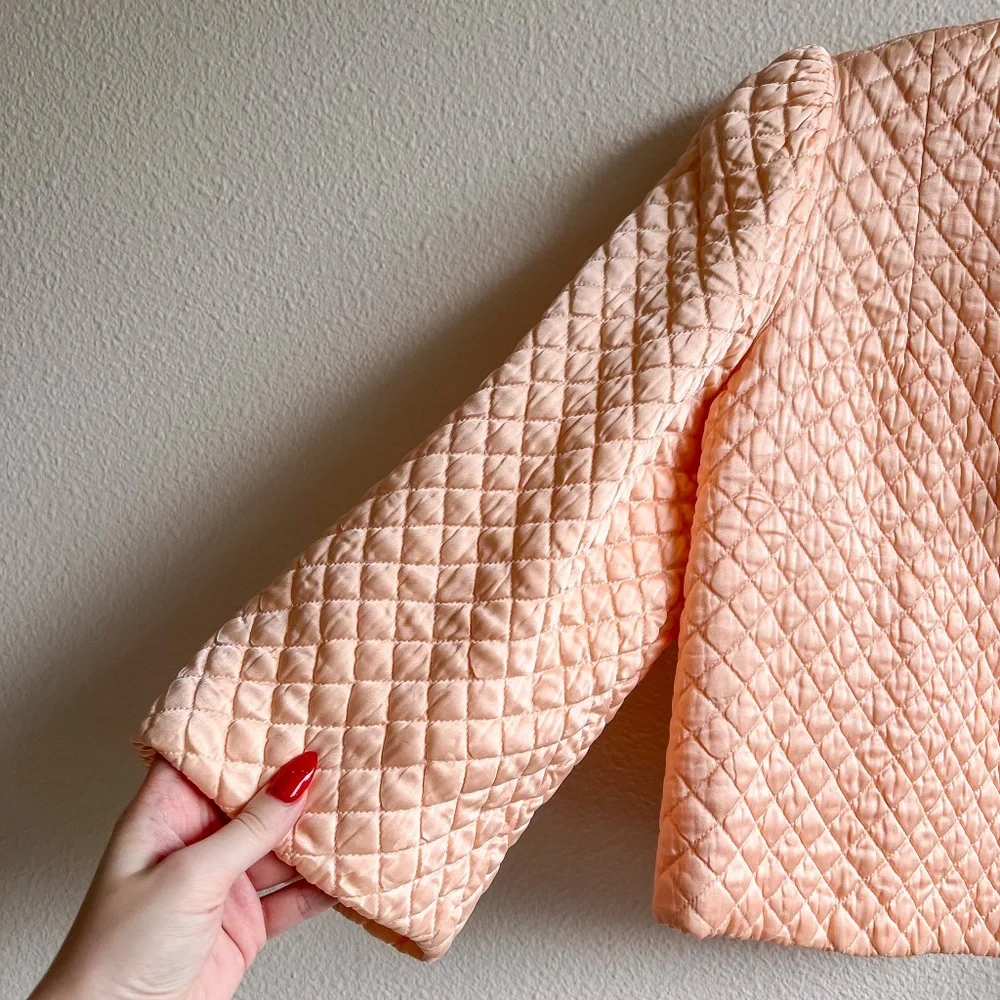 Vintage 1940s Pink Quilted Silk Bed Jacket (XS/S) - Picture 7 of 15